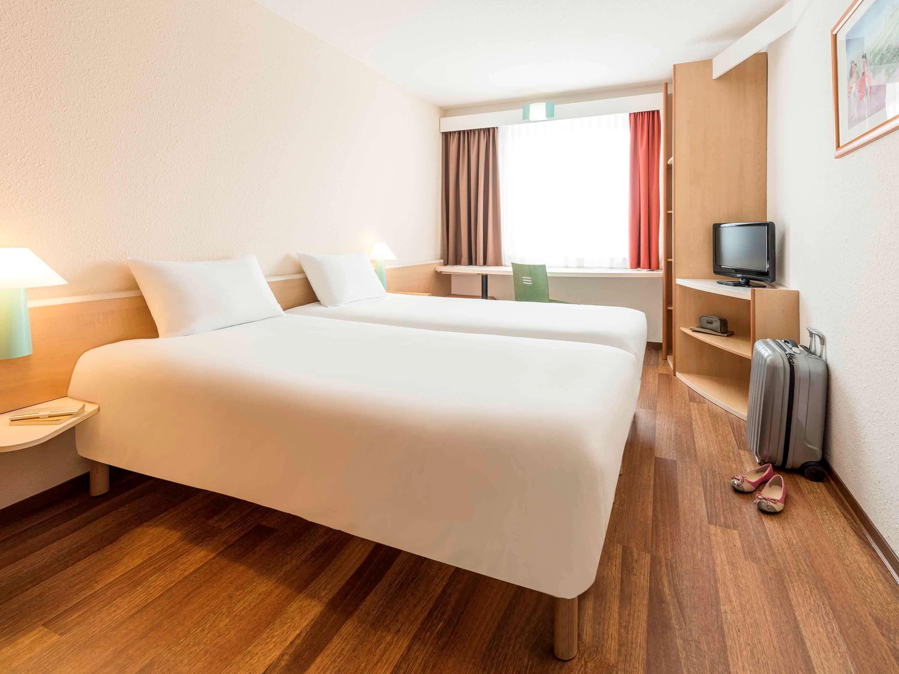 Ibis Hotel Muenchen Garching Garching bei München Exterior foto